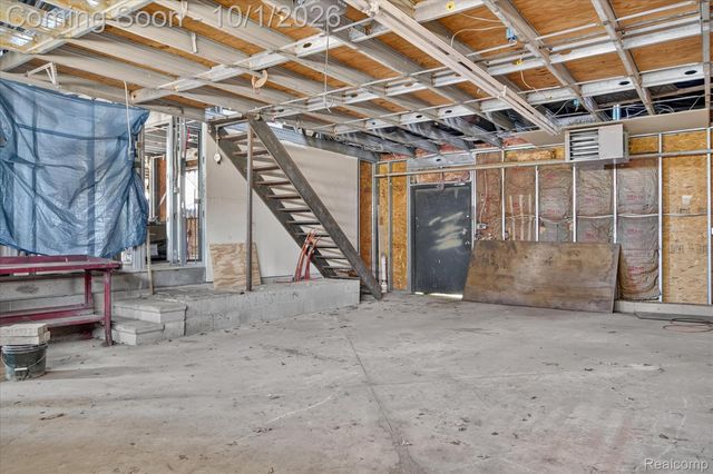 30038 Adams Drive, Gibraltar, MI 48173