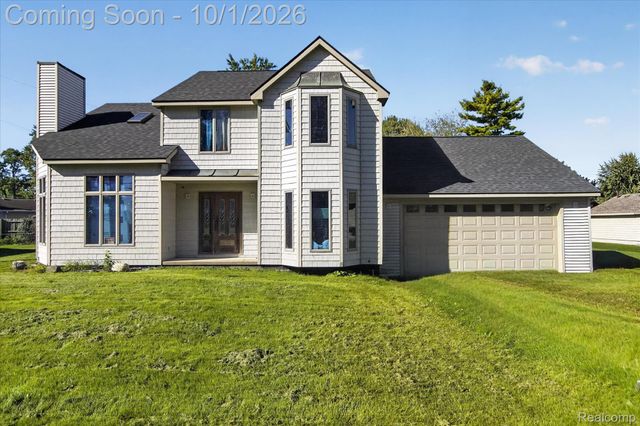 30038 Adams Drive, Gibraltar, MI 48173