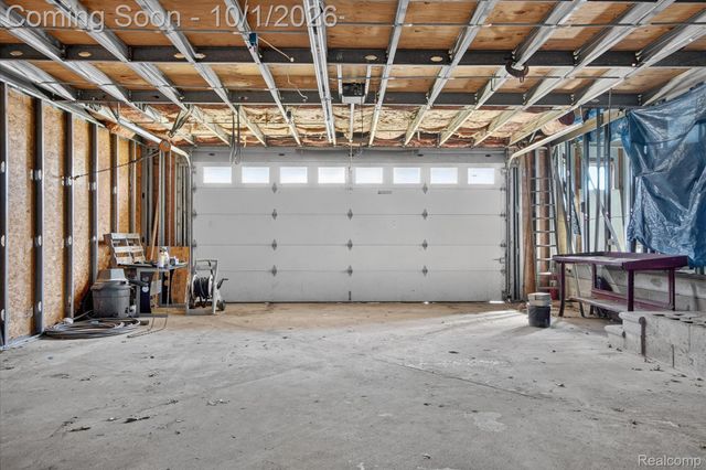 30038 Adams Drive, Gibraltar, MI 48173