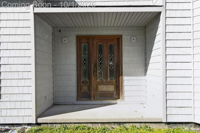 30038 Adams Drive, Gibraltar, MI 48173