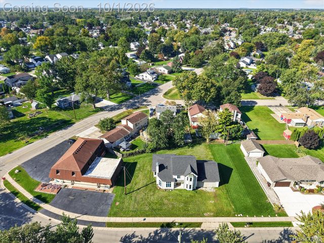 30038 Adams Drive, Gibraltar, MI 48173
