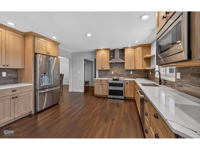 3000 Martingale Dr, Berthoud, CO 80513