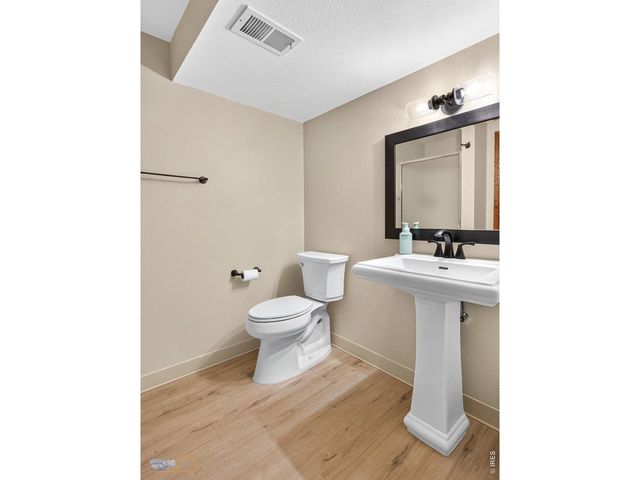 3000 Martingale Dr, Berthoud, CO 80513