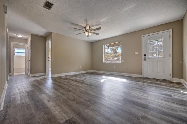 444 W MAIN STREET, Lake Helen, FL 32744