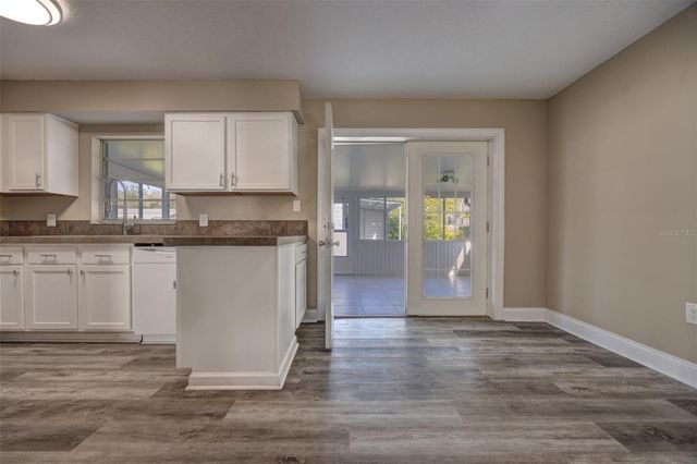 444 W MAIN STREET, Lake Helen, FL 32744