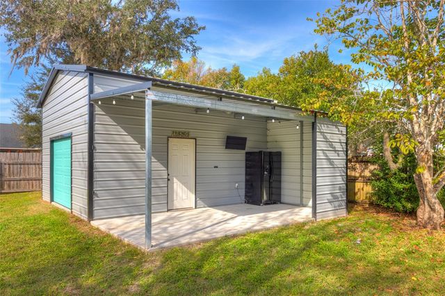 444 W MAIN STREET, Lake Helen, FL 32744