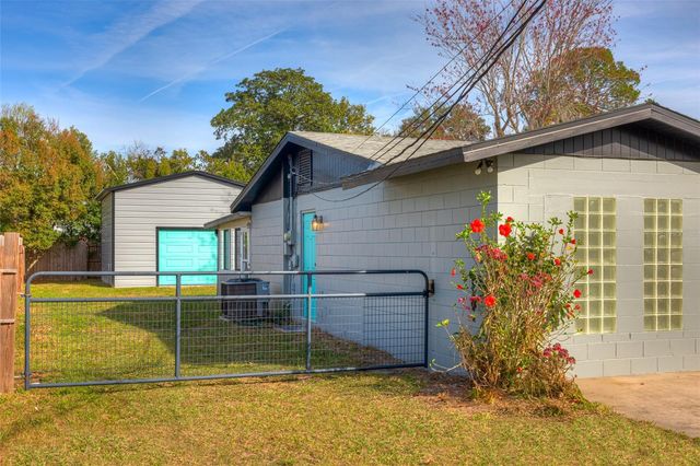 444 W MAIN STREET, Lake Helen, FL 32744