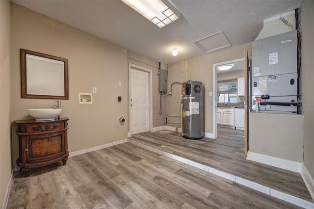 444 W MAIN STREET, Lake Helen, FL 32744