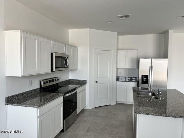 3532 N SEQUOIA Street, Casa Grande, AZ 85122