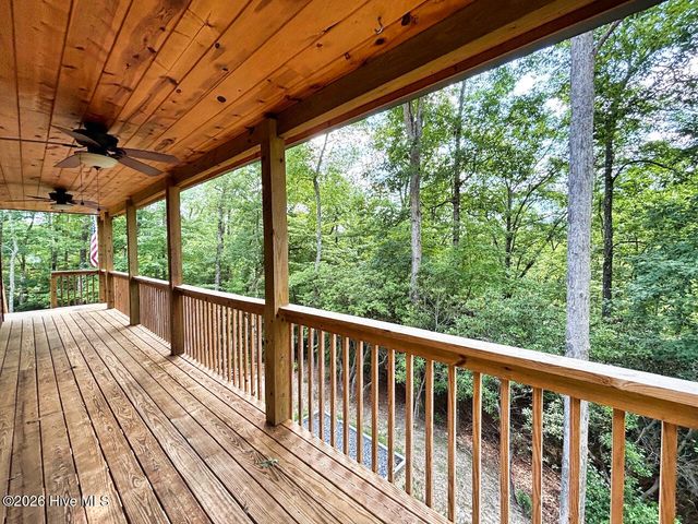 325 Dawsons Lane, Murphy, NC 28906