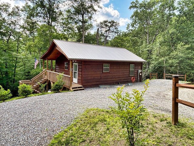 325 Dawsons Lane, Murphy, NC 28906
