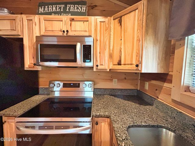 325 Dawsons Lane, Murphy, NC 28906