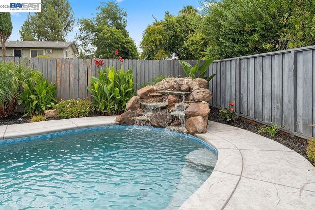 919 Oak St, Brentwood, CA 94513