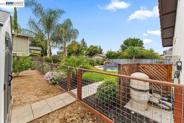 919 Oak St, Brentwood, CA 94513