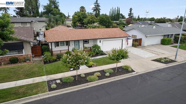 919 Oak St, Brentwood, CA 94513