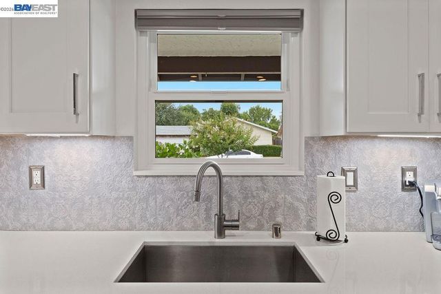 919 Oak St, Brentwood, CA 94513