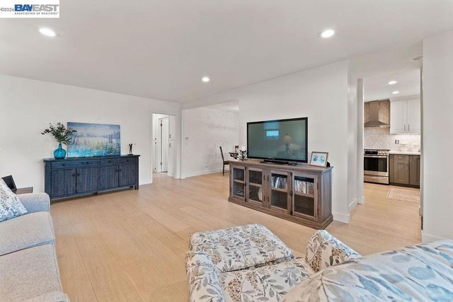 919 Oak St, Brentwood, CA 94513