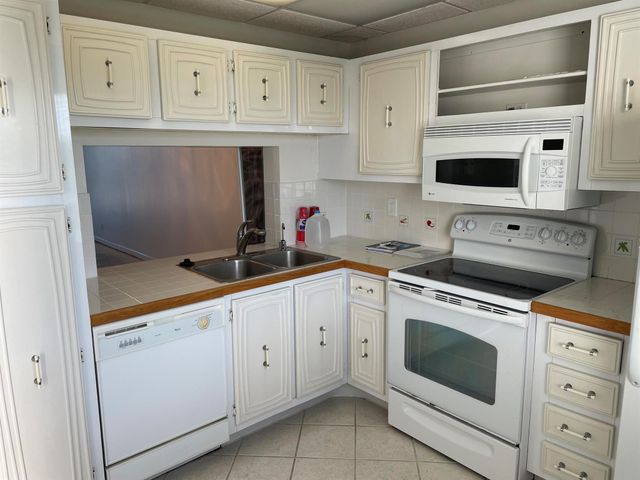 2717 Florida Boulevard 424, Delray Beach, FL 33483