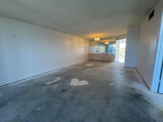 2717 Florida Boulevard 424, Delray Beach, FL 33483