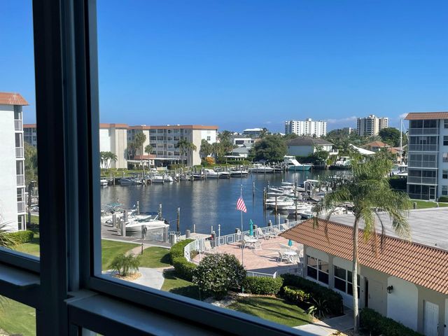 2717 Florida Boulevard 424, Delray Beach, FL 33483