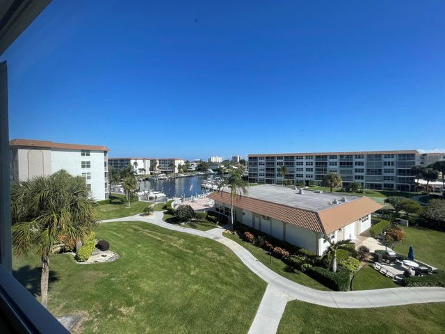 2717 Florida Boulevard 424, Delray Beach, FL 33483