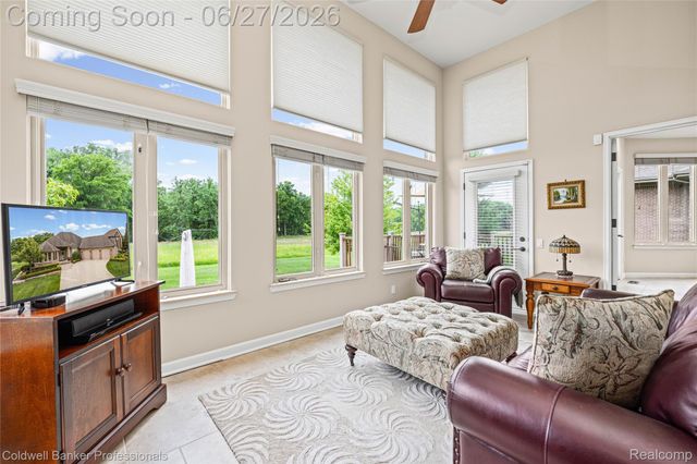 16238 Via Mera, Macomb Township, MI 48042