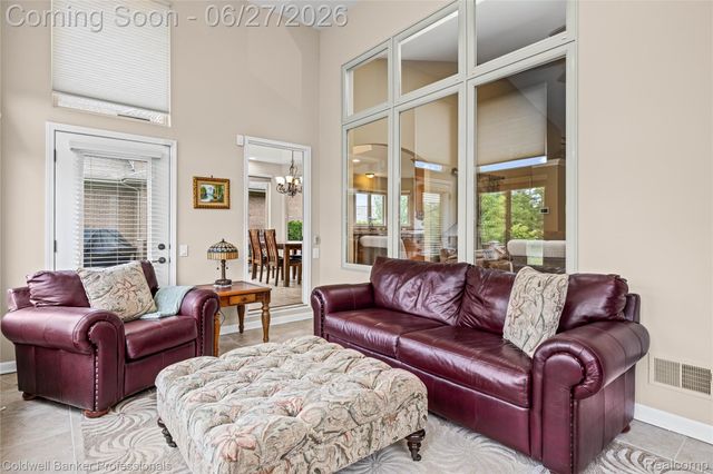 16238 Via Mera, Macomb Township, MI 48042