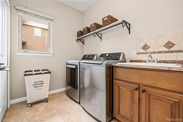 16238 Via Mera, Macomb Township, MI 48042
