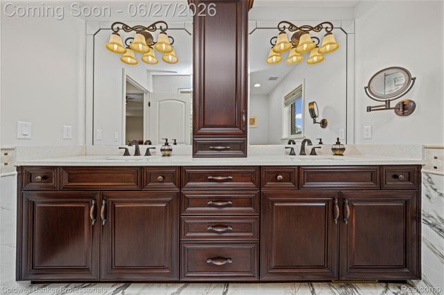16238 Via Mera, Macomb Township, MI 48042