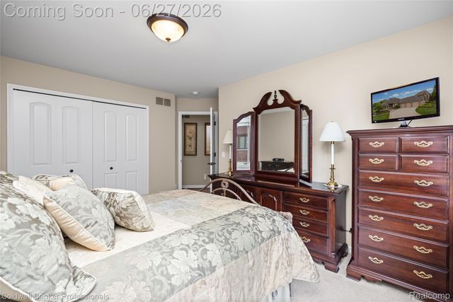 16238 Via Mera, Macomb Township, MI 48042