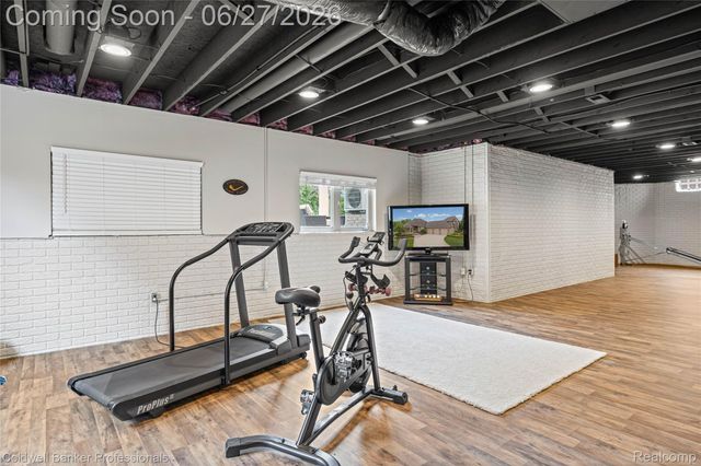 16238 Via Mera, Macomb Township, MI 48042