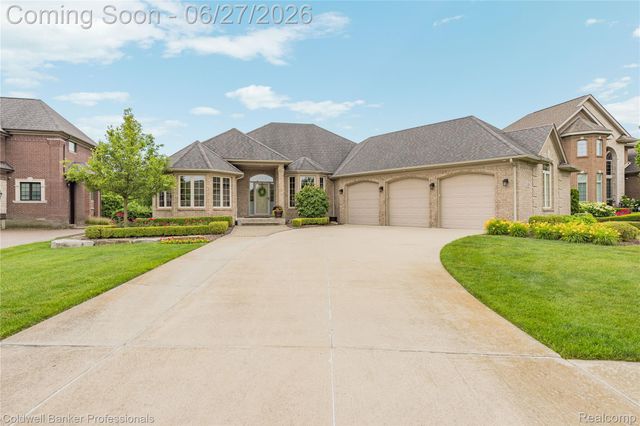 16238 Via Mera, Macomb Township, MI 48042