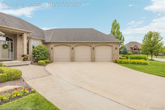 16238 Via Mera, Macomb Township, MI 48042