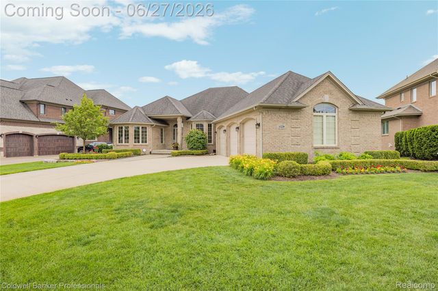 16238 Via Mera, Macomb Township, MI 48042