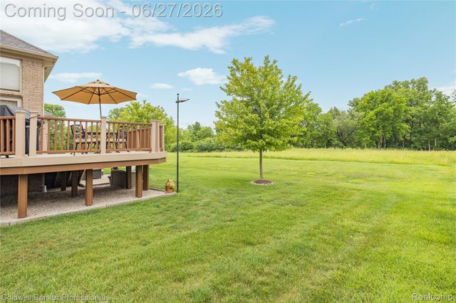 16238 Via Mera, Macomb Township, MI 48042