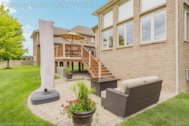 16238 Via Mera, Macomb Township, MI 48042