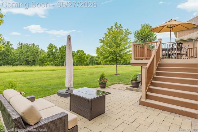 16238 Via Mera, Macomb Township, MI 48042