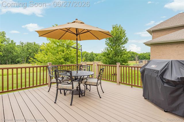 16238 Via Mera, Macomb Township, MI 48042
