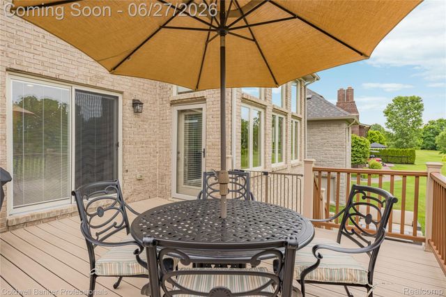16238 Via Mera, Macomb Township, MI 48042