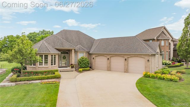 16238 Via Mera, Macomb Township, MI 48042