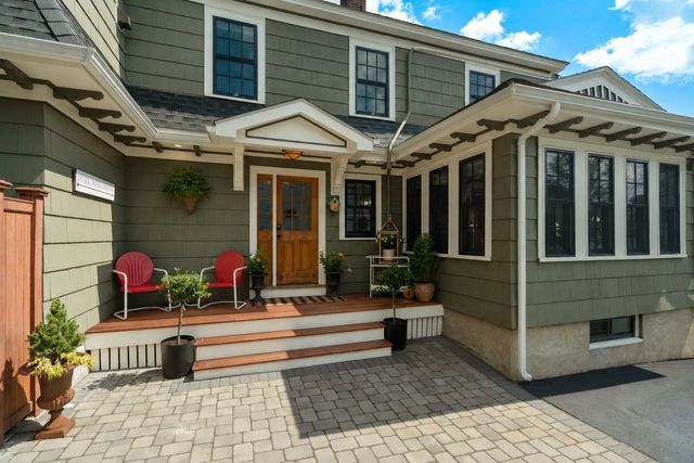 22 Windsor Rd, Milton, MA 02186