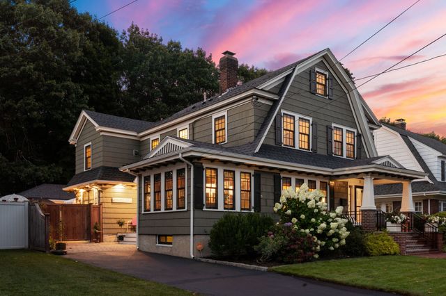 22 Windsor Rd, Milton, MA 02186