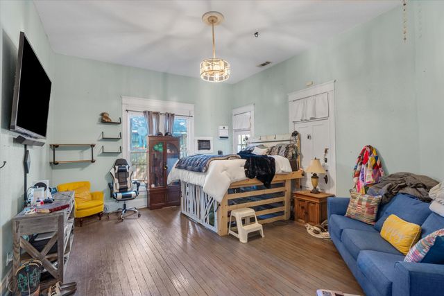 105 Johnson Street, Terrell, TX 75160