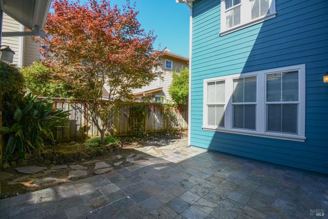 1026 FLAGSHIP Dr, Vallejo, CA 94592
