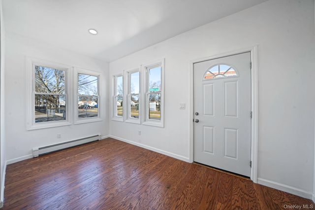 522 Southern Parkway, Uniondale, NY 11553