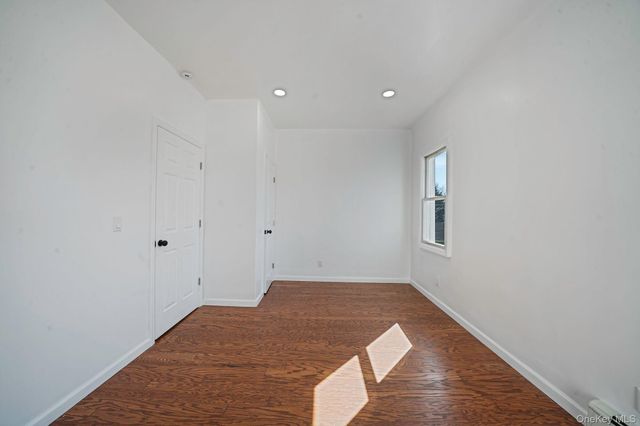 522 Southern Parkway, Uniondale, NY 11553