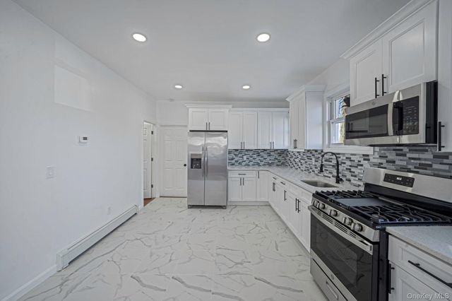 522 Southern Parkway, Uniondale, NY 11553