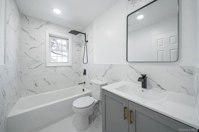 522 Southern Parkway, Uniondale, NY 11553