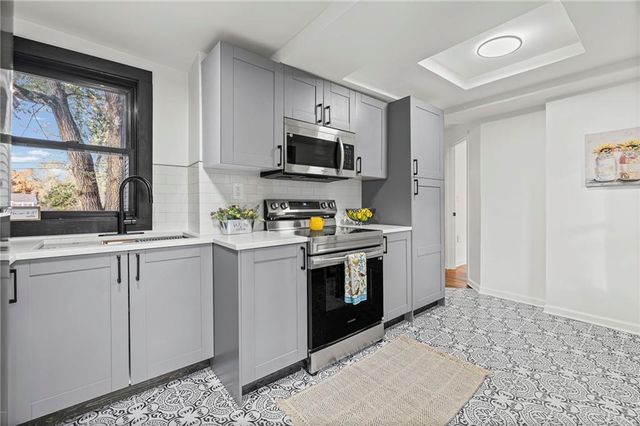 4017 W 47th Street, Roeland Park, KS 66202