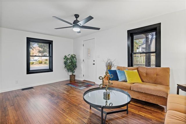 4017 W 47th Street, Roeland Park, KS 66202